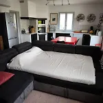 Sud Bastia 50 M2 Prive Avec Jacuzzi Et Piscine Villa Monte (Corsica)