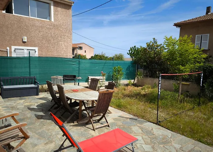 Willa Sud Bastia 50 M2 Prive Avec Jacuzzi Et Piscine Monte (Corsica)