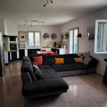 Sud Bastia 50 M2 Prive Avec Jacuzzi Et Piscine *