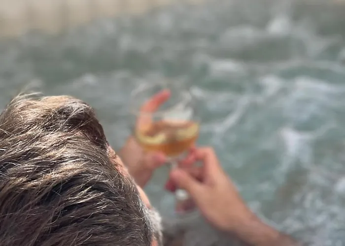 Sud Bastia 50 M2 Privé Avec Jacuzzi Et Piscine * Monte (Corsica)